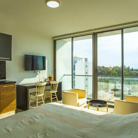 Standard Stylish Studio - Contactless Check-in&check Out Apartment