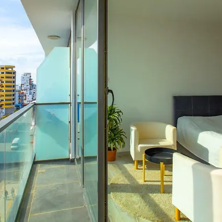 Standard Stylish Studio - Contactless Check-in&check Out Apartment