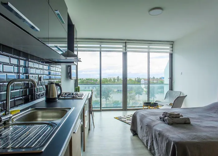 Standard Stylish Studio - Contactless Check-in&check Out